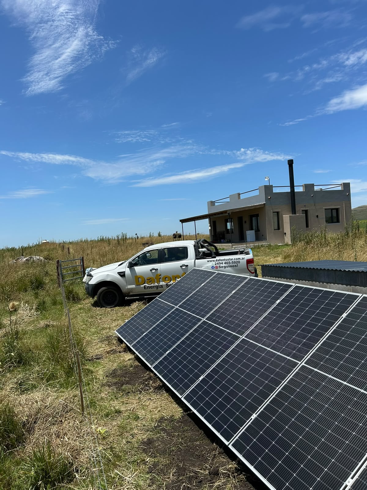 Vivienda aislada con instalación solar off-grid